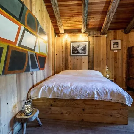 Inviting 4-bed House In Courmayeur